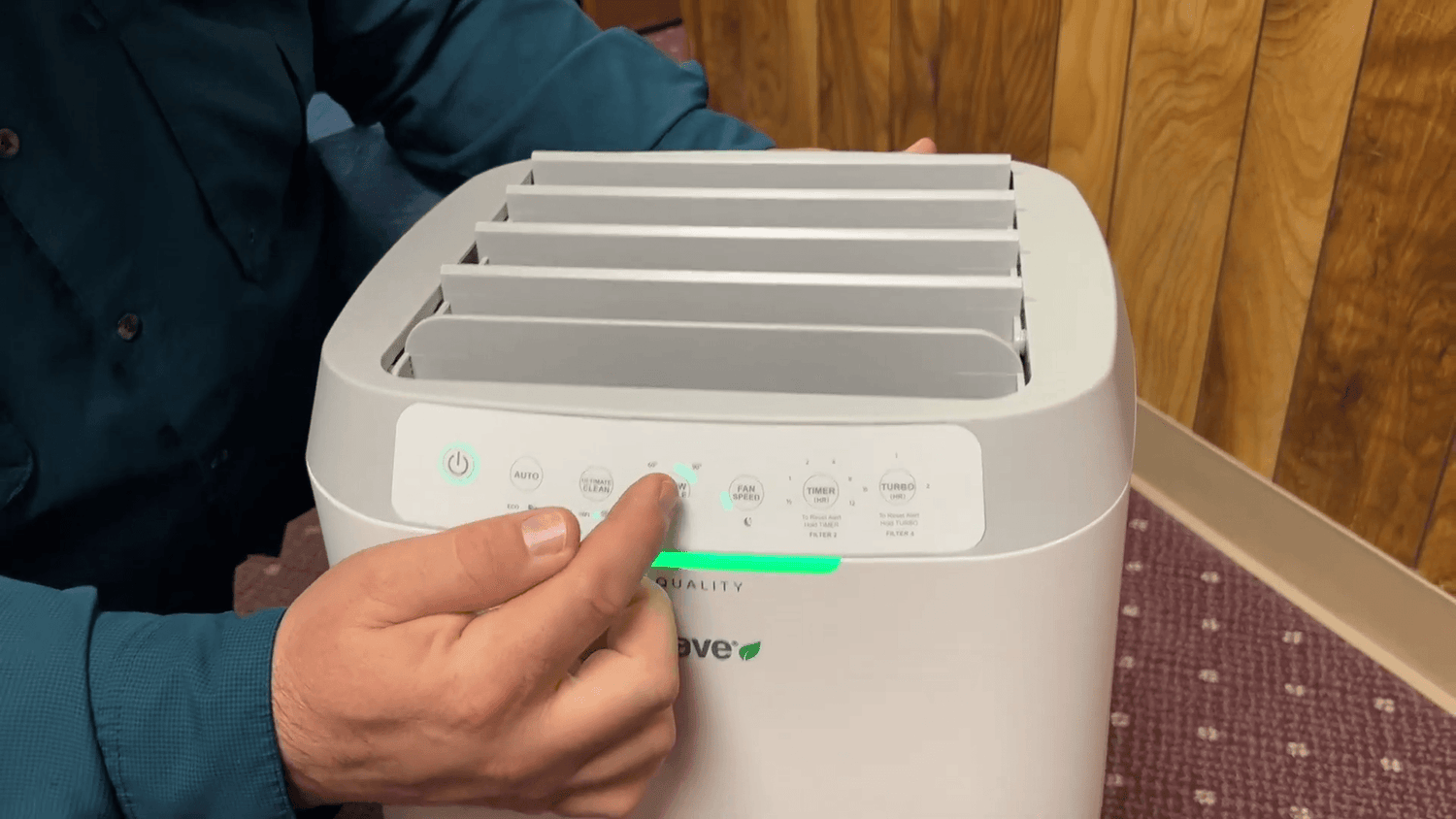 Jay showcasing the NuWave OxyPure Zero in his YouTube review