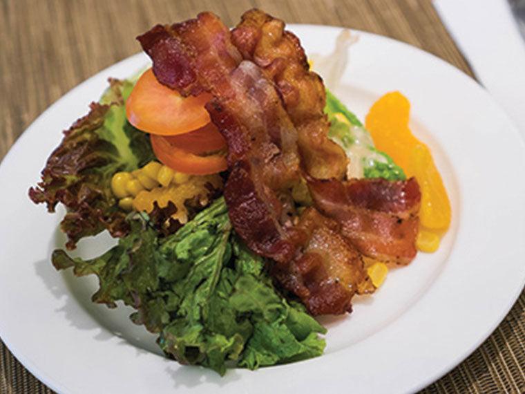 Spinach Salad with Hot Bacon Dressing - Nuwave