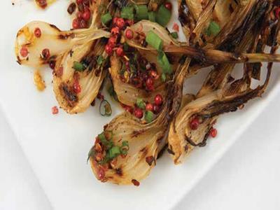 Roasted Cebollitas with Pink Peppercorns & Chives - Nuwave