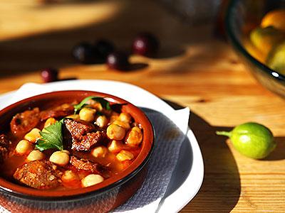 Oven-Braised Chickpeas and Merguez with Yogurt and Mint - Nuwave